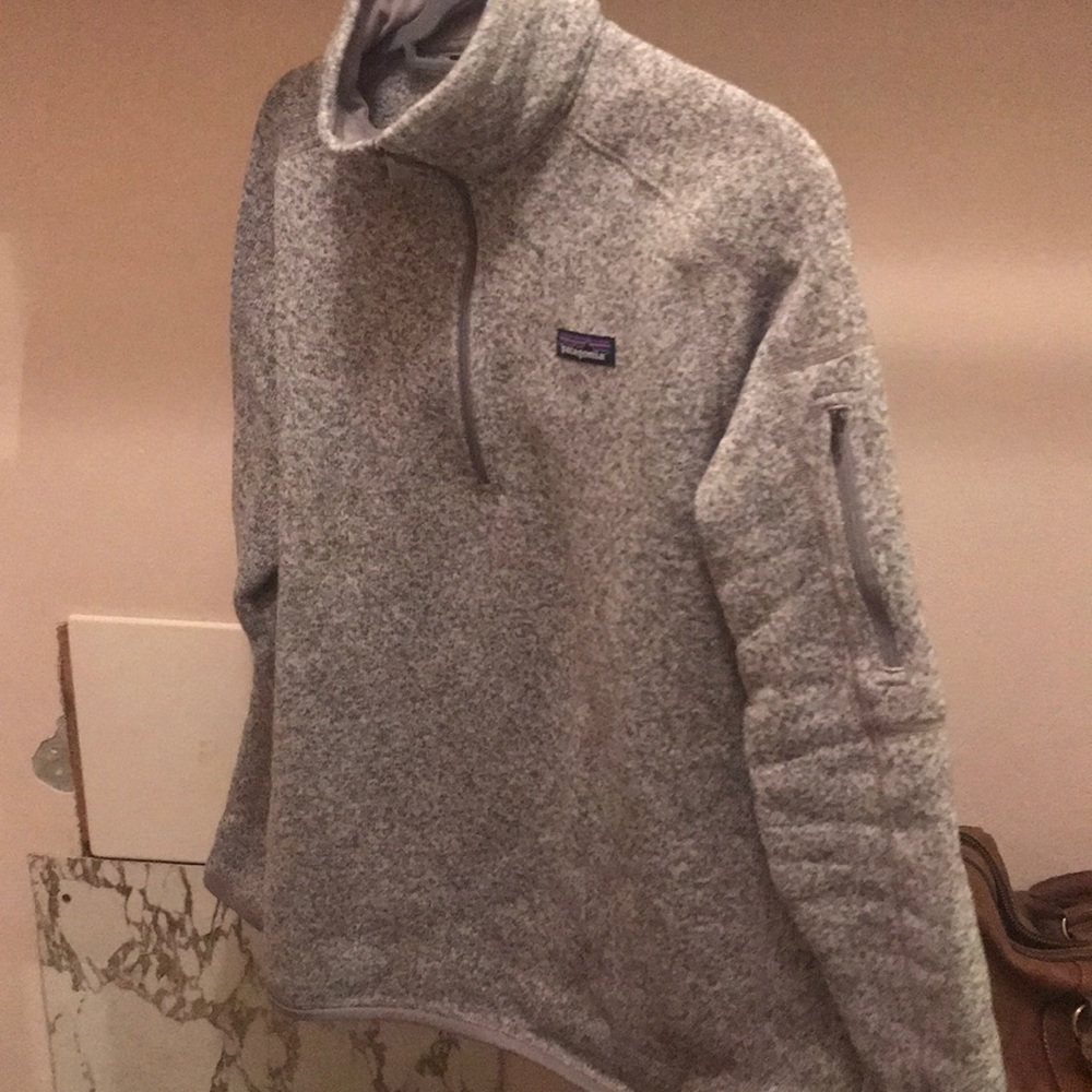 patagonia zip up. worn only a couple times.